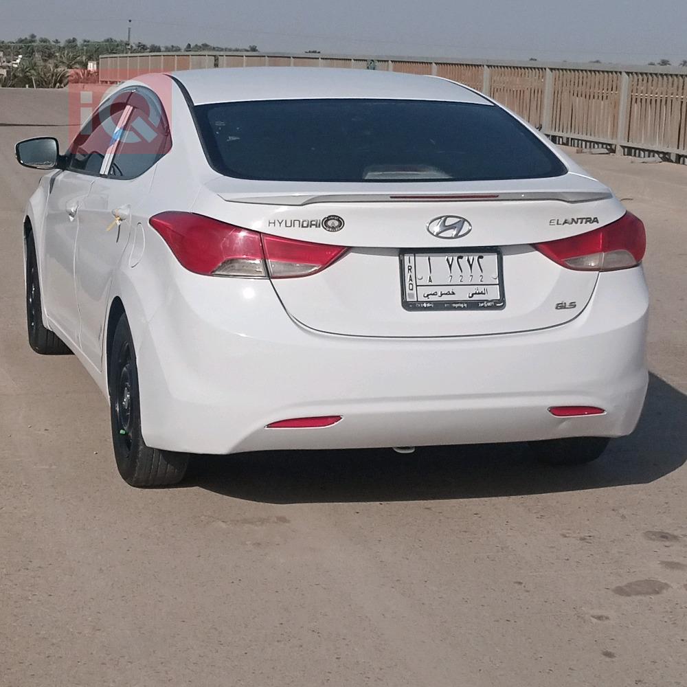 هیوندای ئەلەنترا
